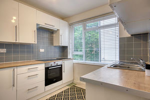 Kitchen- click for photo gallery